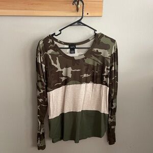 Rue 21 Camo Long Sleeve Shirt Size L